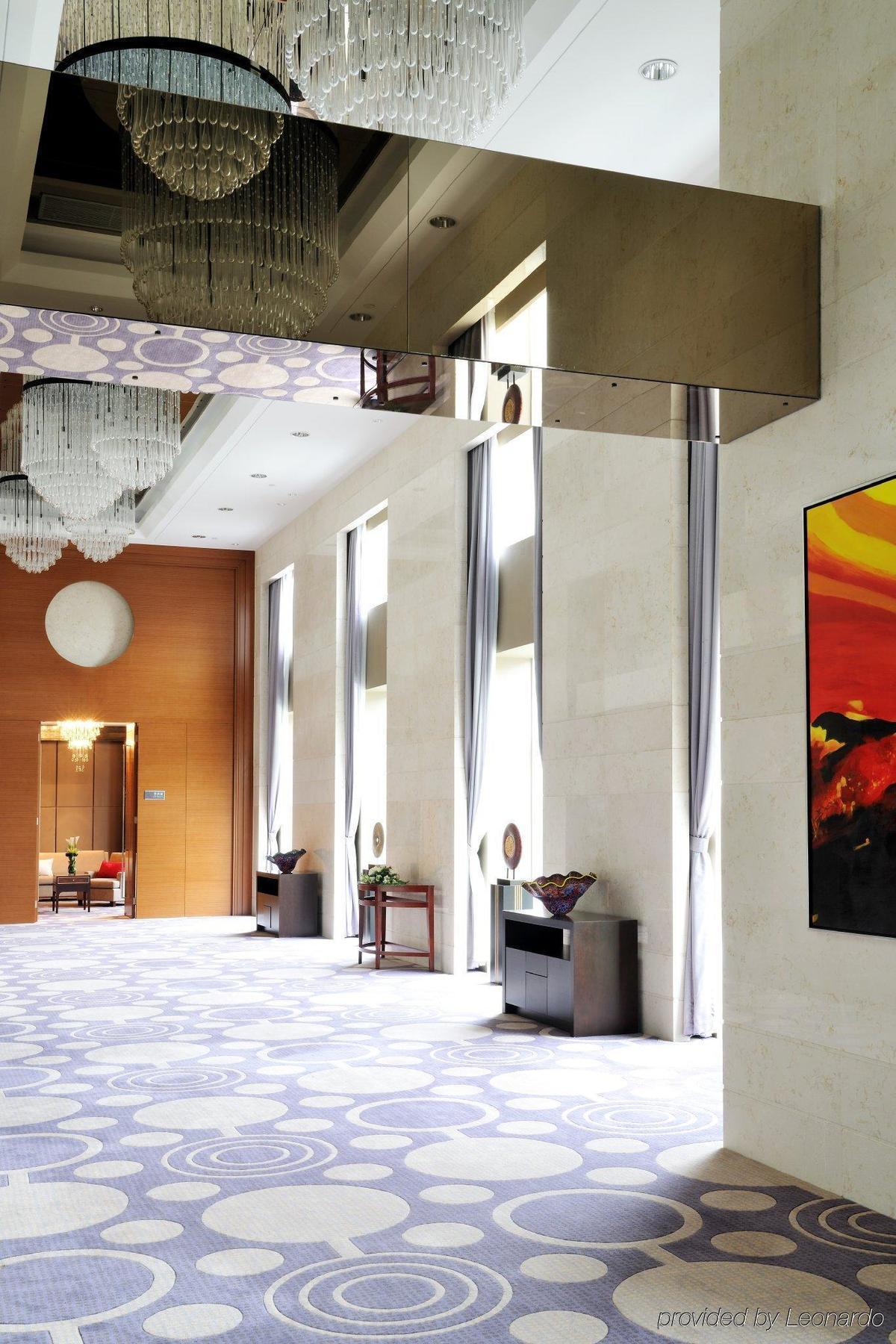 The Qube Hotel Nanqiao Shanghai Interior photo